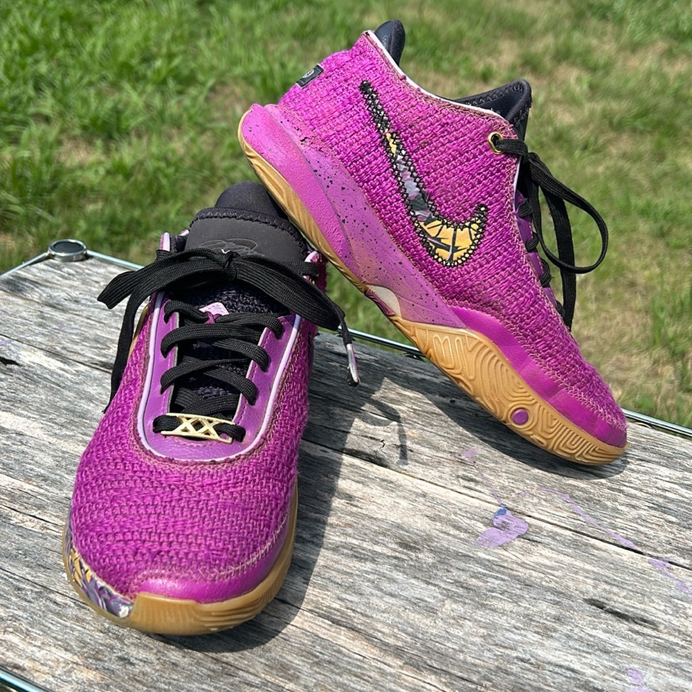 Nike LeBron heir , kids size 5 1/2, fuchsia, gold, and black